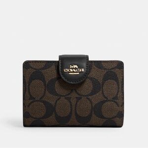 Coach Signature Corner Zip Wallet